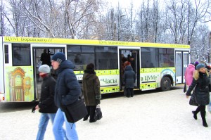 Реклама на автобусах в Кирове ЦУМ_3